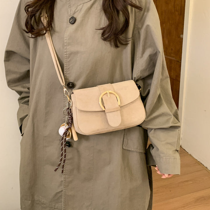 Damen elegante Umhängetasche mit stylischen goldenen Akzenten Nord Taschen