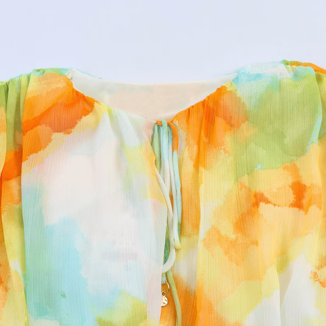 Damen Kurz geschnittene Plissee-Chiffonbluse mit Tunnelzug und weiten Ballonärmeln Nord Taschen