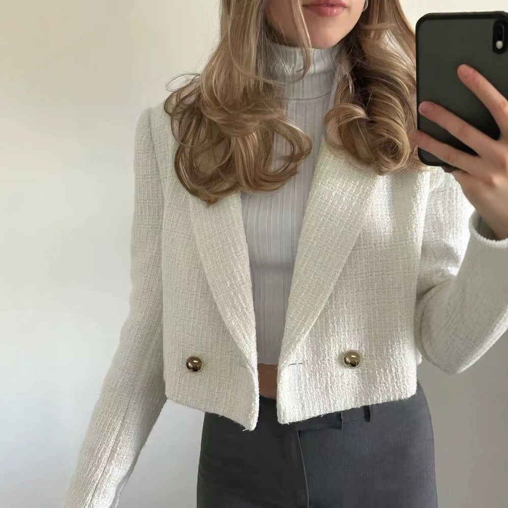 Damen Kurzgeschnittener Bouclé-Tweed-Blazer mit kastiger Silhouette und goldenen Zierknöpfen Nord Taschen