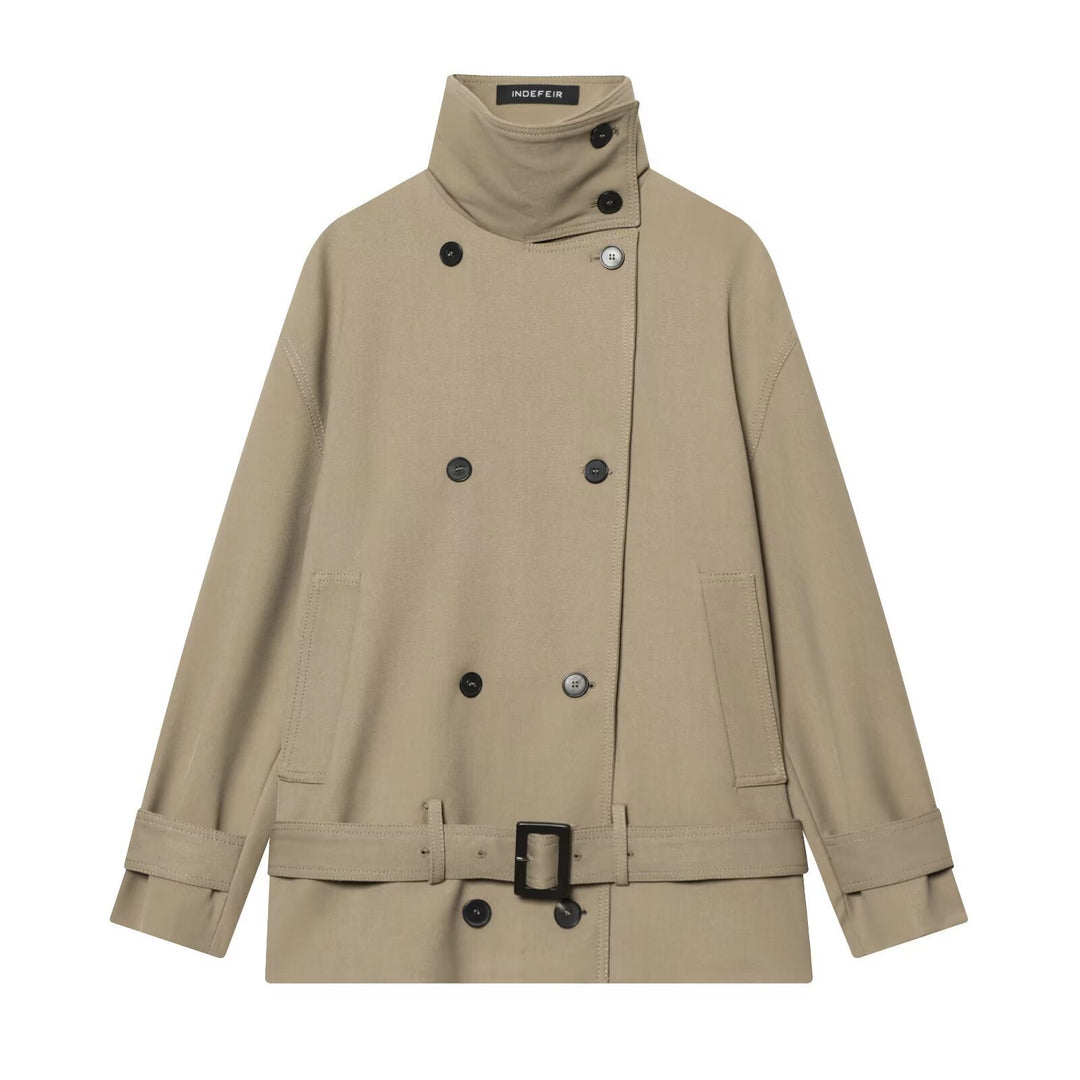 Damen Kurztrench mit hohem Stehkragen, doppelreihiger Knopfleiste und Taillengürtel Nord Taschen