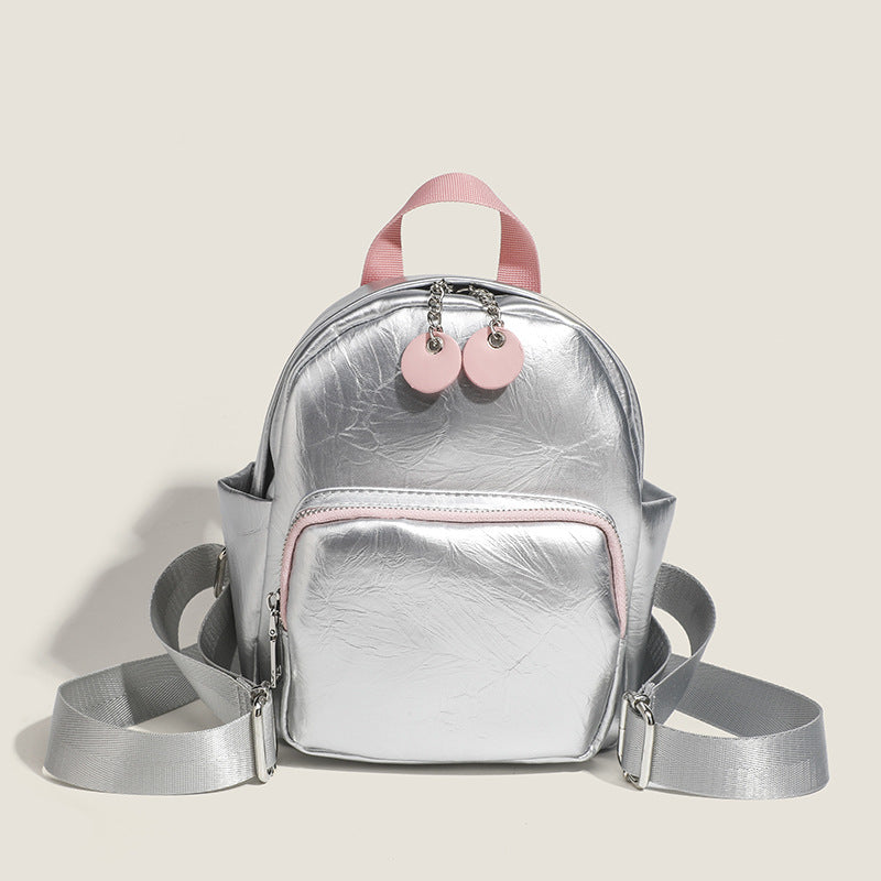 Damen Mini-Rucksack mit schickem Metallic-Finish und praktischen Fächern Nord Taschen