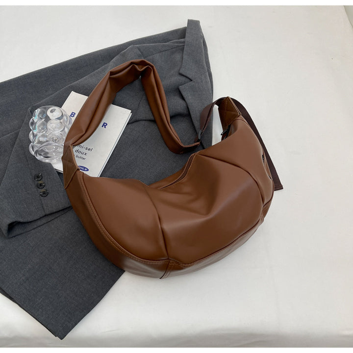 Damen Umhängetasche aus weichem Kunstleder mit modernem Design Nord Taschen