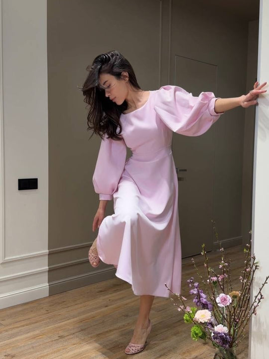 Damen Midikleid mit offenem Rückenausschnitt, voluminösen Puffärmeln und Bindegürtel Nord Taschen