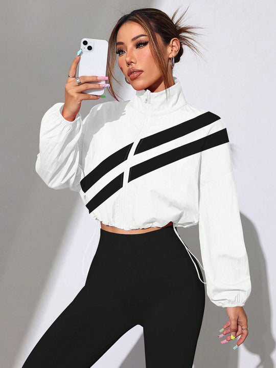 Damen Cropped Windbreaker mit Stehkragen, Reißverschluss und Kordelzugtaillierung Nord Taschen