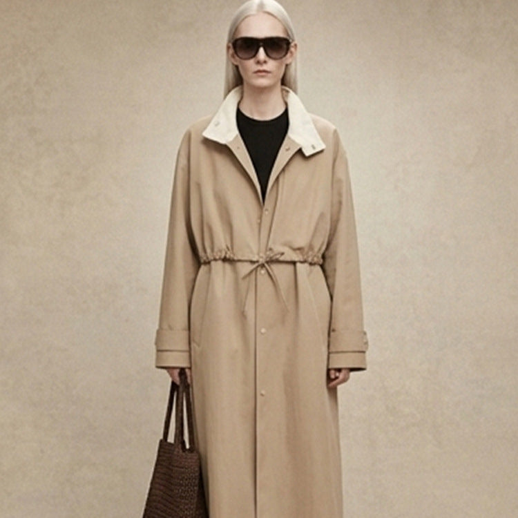 Damen Taillierter Mantel im Trenchcoat‑Stil mit Kordelzug‑Taille und Kontrastkragen Nord Taschen