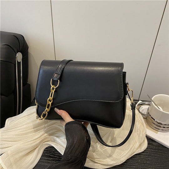 Damen elegante Umhängetasche mit Kettendetail Nord Taschen