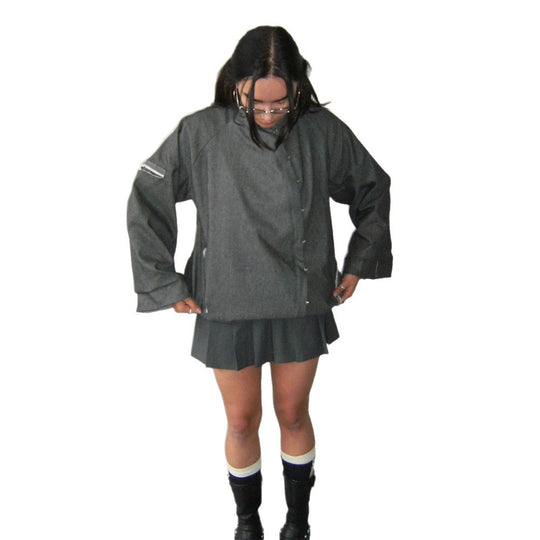 Damen Oversize-Boxy-Jacke mit asymmetrischem Druckknopfverschluss und Ärmeltasche Nord Taschen