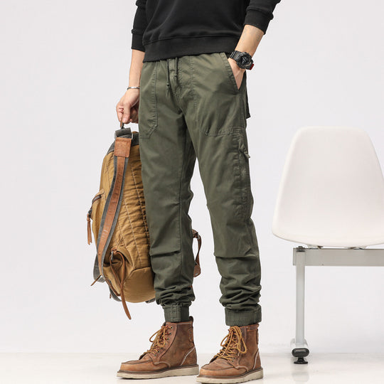 Herren Field-Joggerhose im Military-Workwear-Look mit Ziernähten, aufgesetzten Utility-Taschen und Kordelbund Nord Taschen