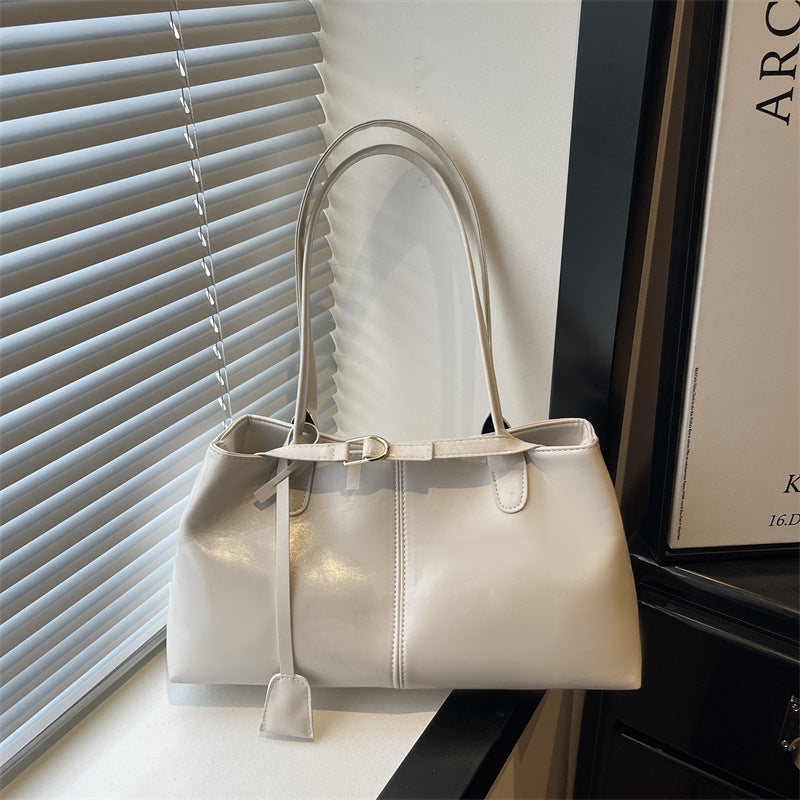 Damen elegante Schultertasche mit strukturiertem Design und modischem Schnallenverschluss Nord Taschen