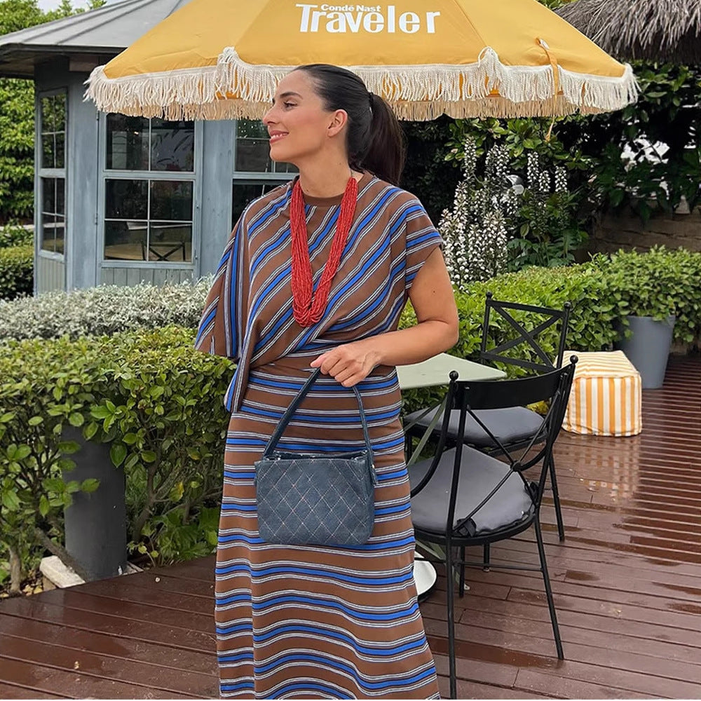 Damen Gestreiftes Maxikleid mit asymmetrischer Cape-Ärmelung & taillierter Silhouette Nord Taschen