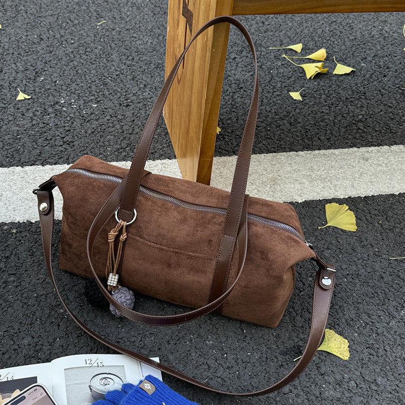 Damen praktische Umhängetasche mit modischen Akzenten Nord Taschen