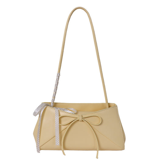 Damen elegante Umhängetasche mit dekorativem Kordelzug und buntem Anhänger Nord Taschen