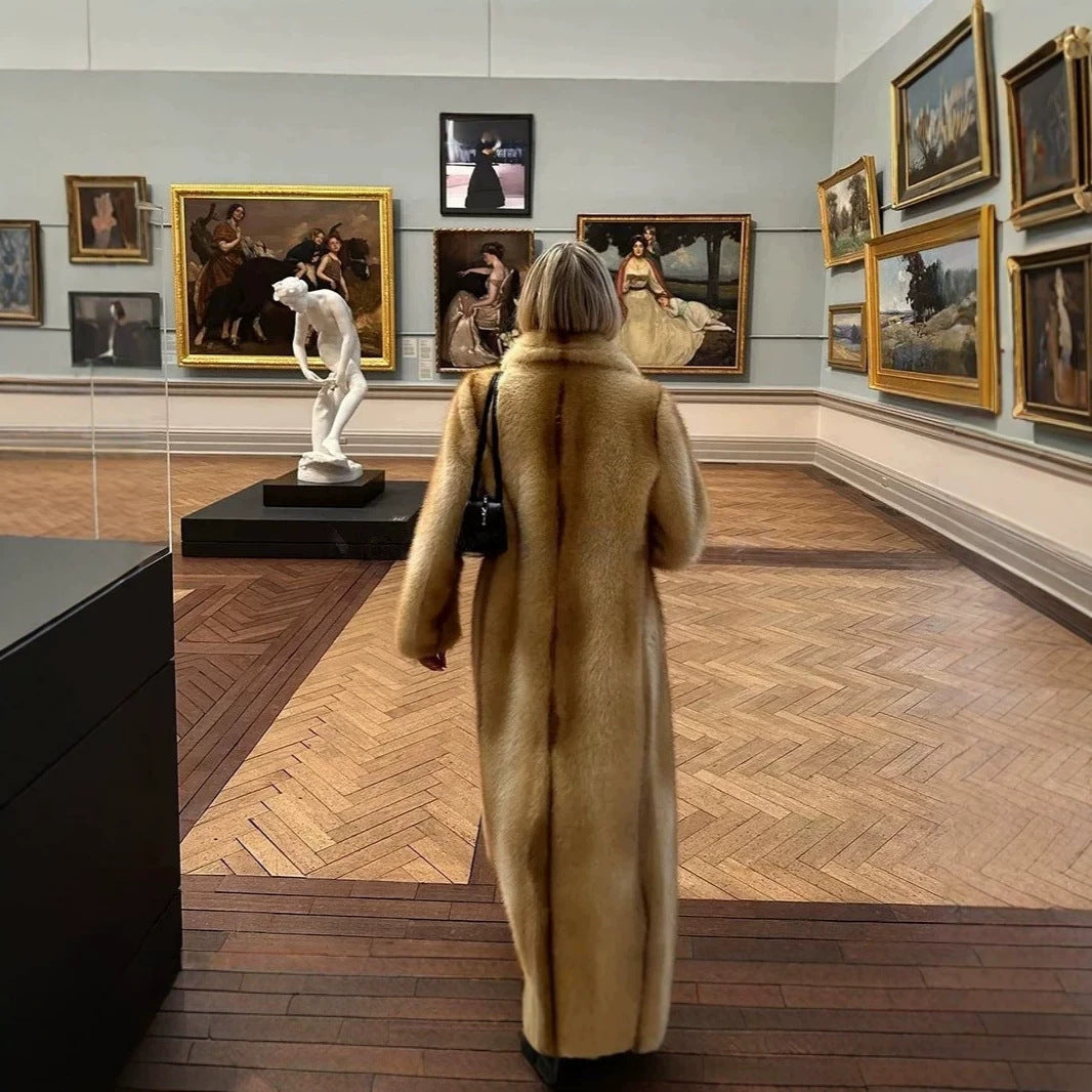 Damen Langer Hochfloriger Kunstpelzmantel mit Reverskragen Nord Taschen