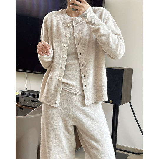 Damen Weicher kastiger Strickcardigan mit durchgehender Knopfleiste und gerippten Bündchen Nord Taschen