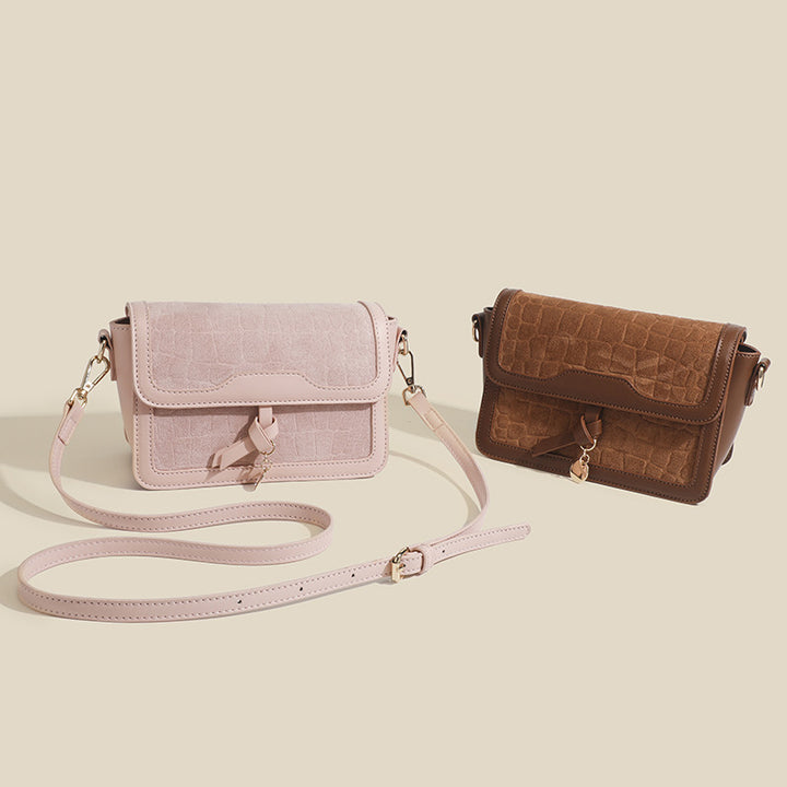 Damen Umhängetasche mit luxuriösem Wildlederakzent und eleganter Klappenöffnung Nord Taschen