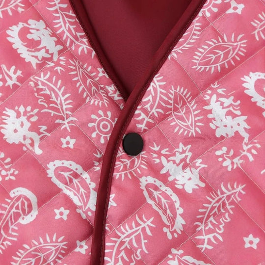 Damen gesteppte Kurzjacke mit V-Ausschnitt, Paisley‑Muster und kontrastierenden Paspeln Nord Taschen