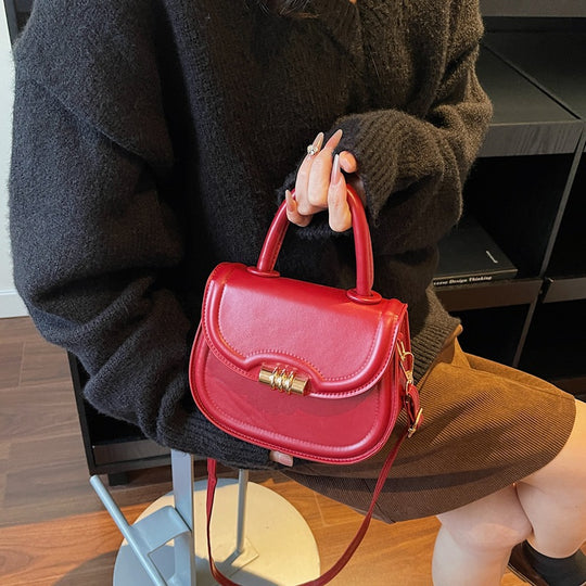 Damen Mini-Umhängetasche aus hochwertigem Kunstleder mit elegantem Klappenverschluss Nord Taschen