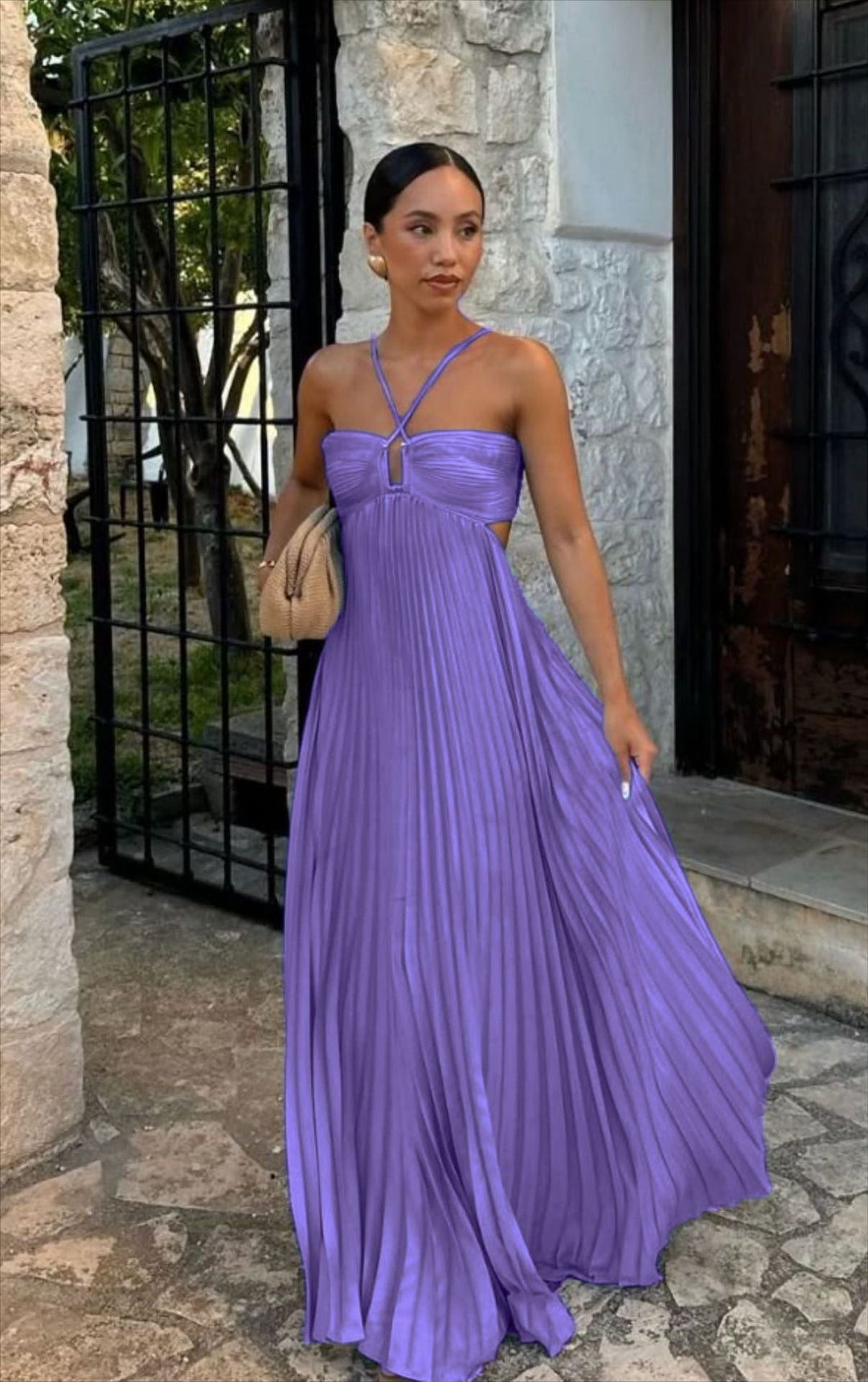 Damen Plisseekleid mit schulterfreiem Design und raffinierten Trägerdetails