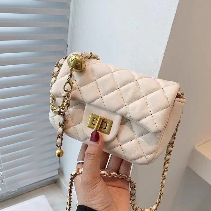Damen elegante gesteppte Umhängetasche mit Kettenriemen Nord Taschen