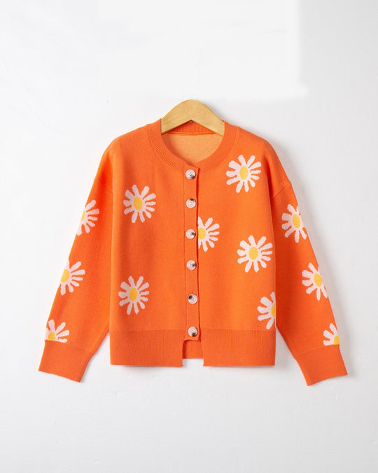 Damen Oversize-Strickcardigan mit Blumenapplikation, Perlmuttknöpfen und Wellensaum Nord Taschen