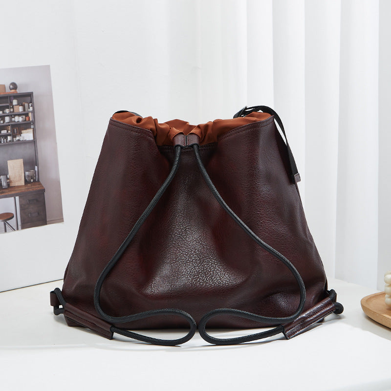 Damen Hobo-Tasche aus hochwertigem, geschmeidigem Kunstleder mit praktischem Faltendesign Nord Taschen