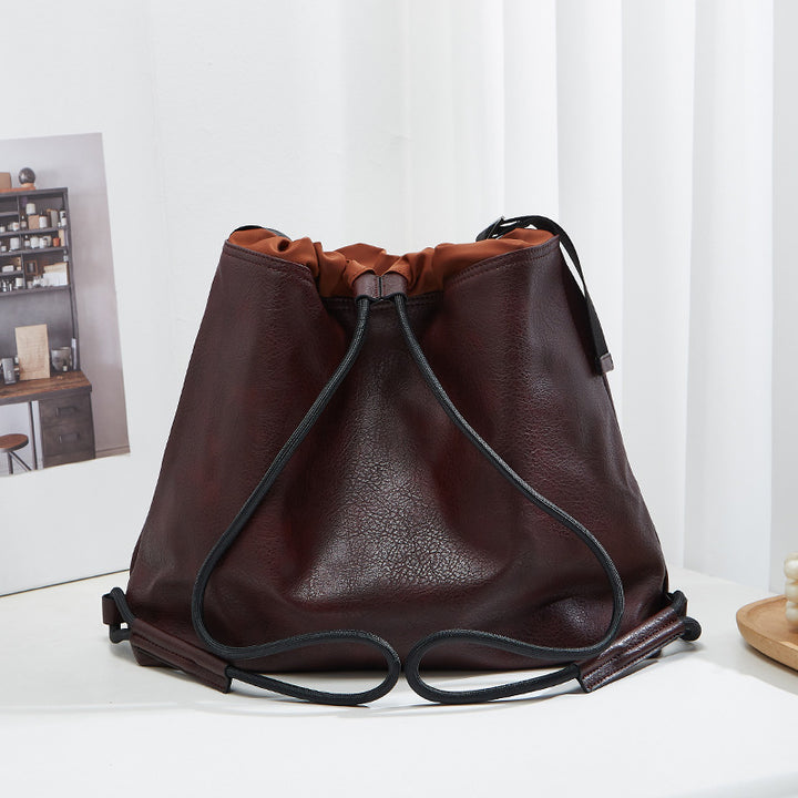 Damen Hobo-Tasche aus hochwertigem, geschmeidigem Kunstleder mit praktischem Faltendesign Nord Taschen