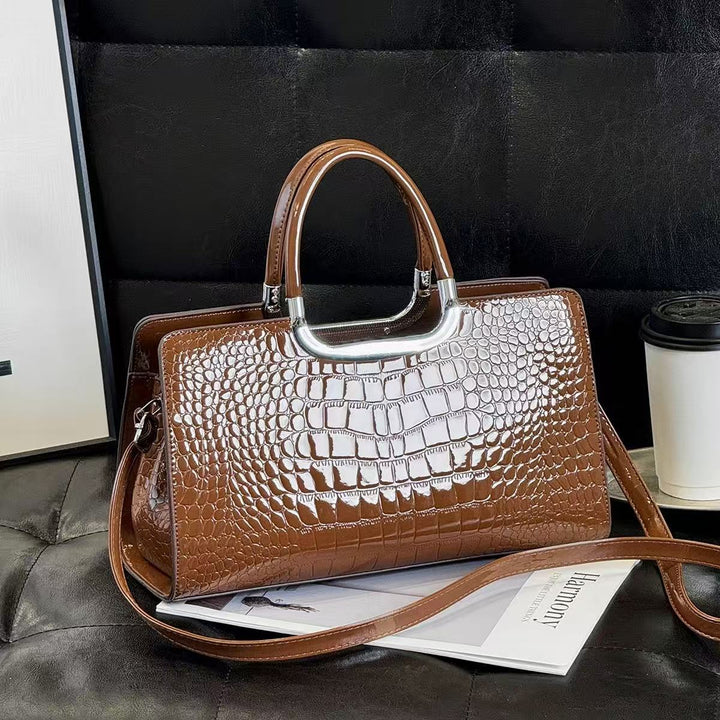 Damen Handtasche im trendigen Krokodil-Look von Nord Taschen