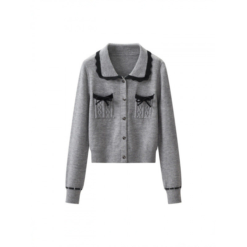 Damen Zweiteiliges Feinstrick‑Set mit kurzgeschnittenem Rüschen‑Cardigan und High‑Waist Bleistiftrock Nord Taschen