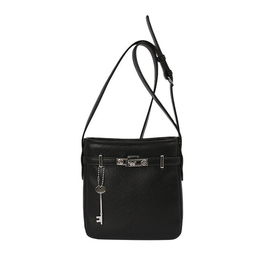 Damentasche mit eleganten Akzenten und praktischen Fächern Nord Taschen