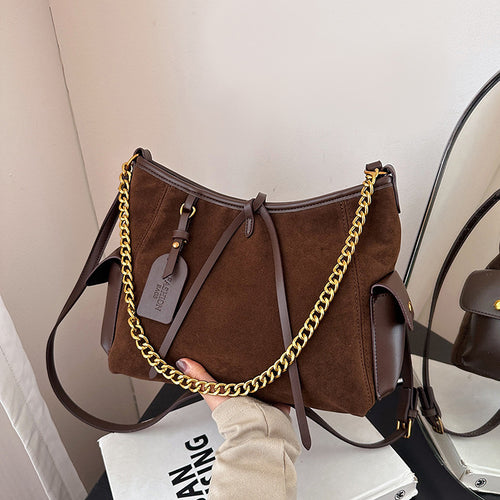 Damen Hobo-Tasche mit goldenen Kettenakzent und zeitlosem Design Nord Taschen