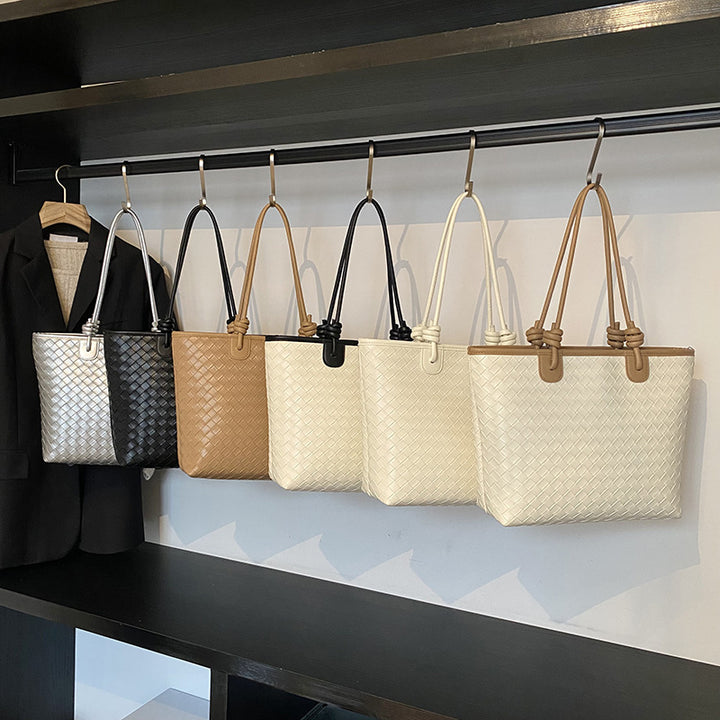 Damen elegante Korbtasche mit abnehmbarem Schlüsselanhänger Nord Taschen