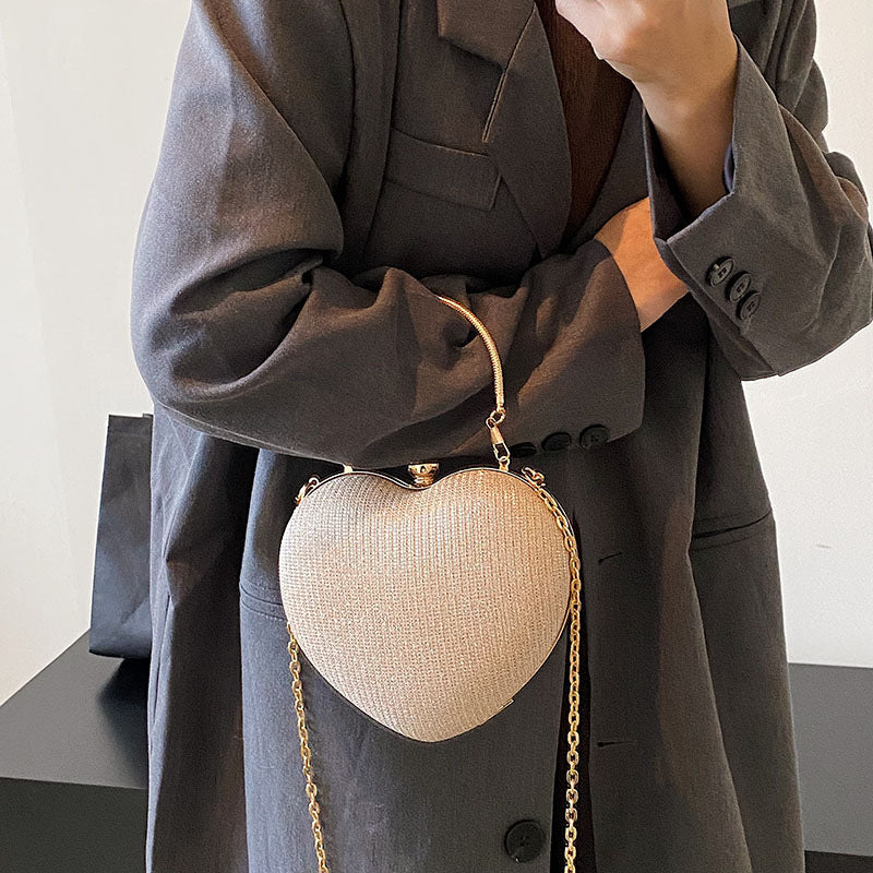 Damen stilvolle Herztasche mit goldenen Akzenten Nord Taschen