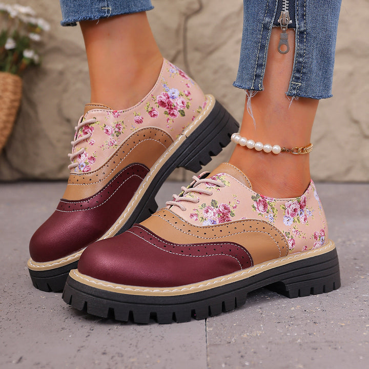 Damen nan Budapester-Schnürschuh mit floralem Print Lacklederbesatz und grober Profilsohle Nord Taschen