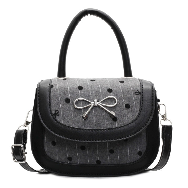 Damen modische Handtasche mit verspieltem Punktedesign und praktischen Fächern Nord Taschen