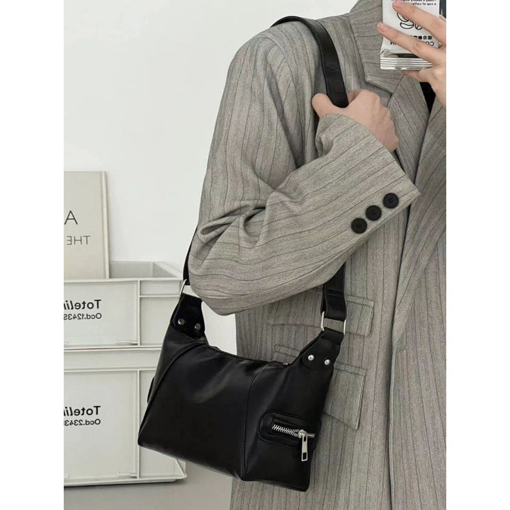 Damen Hobo-Tasche mit elegante Faltoptik und weichem Kunstleder Nord Taschen