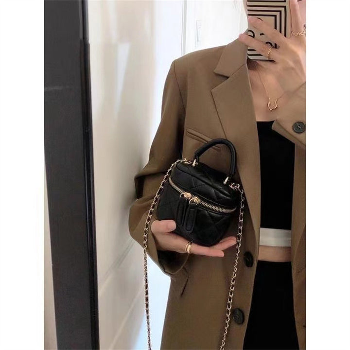 Damen Designer Clutch aus hochwertigem Kunstleder mit elegantem Steppmuster Nord Taschen