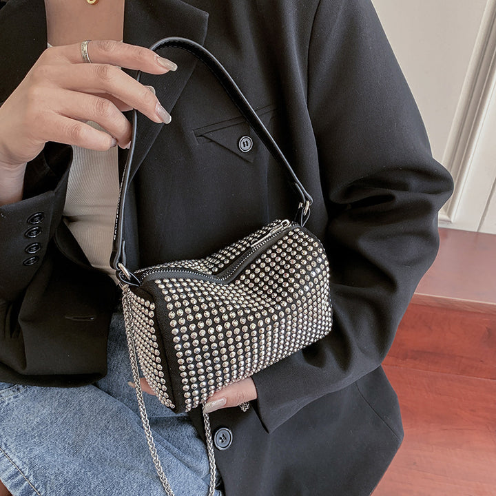 Damen Glamouröse Handtasche mit funkelnden Strassakzenten Nord Taschen