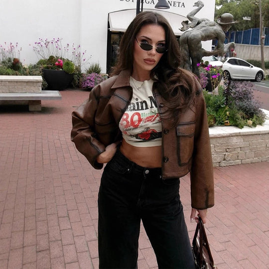 Damen Kurzjacke aus veganem Leder im Cropped-Boxy-Schnitt mit Hemdkragen Nord Taschen