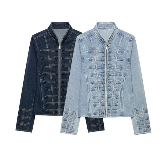 Damen Taillierte Denimjacke mit militärischen Galon‑Details und Stehkragen Nord Taschen