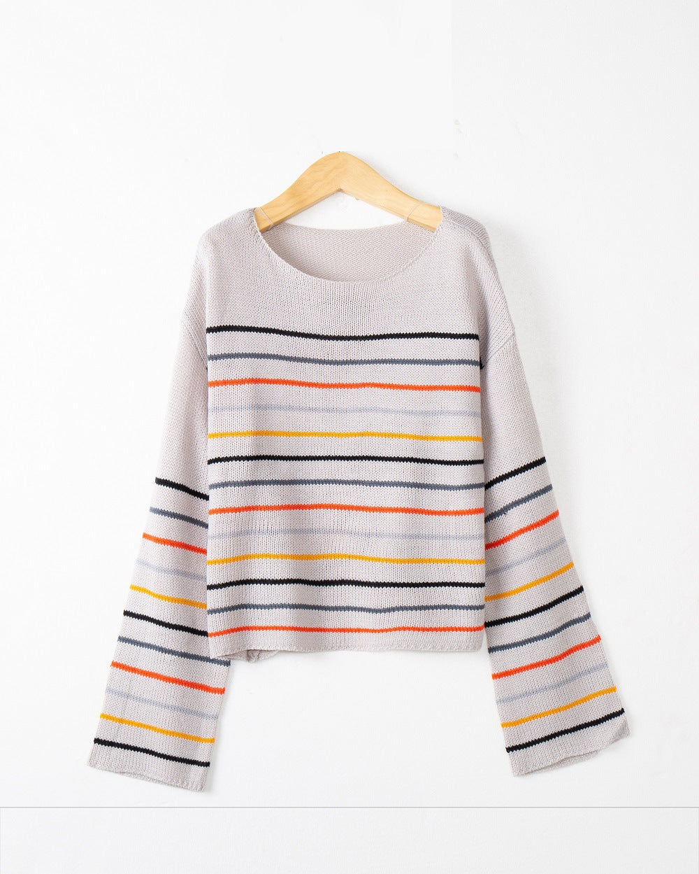 Damen Kurzgeschnittener Feinstrick-Pullover mit Rundhalsausschnitt, mehrfarbigen Horizontalstreifen und überschnittenen Schultern Nord Taschen