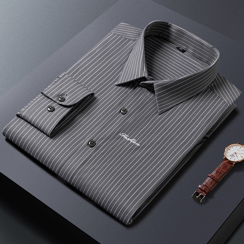 Herren Klassisches gestreiftes Business‑Hemd aus Baumwollmix mit Kentkragen und Brustlogo Nord Taschen