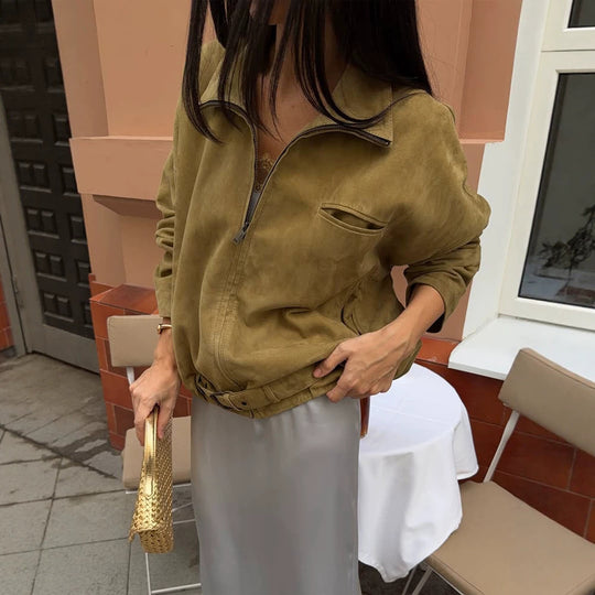 Damen Oversized Veloursleder-Bomberjacke mit taillierendem Bindegürtel und asymmetrischem Reißverschluss Nord Taschen