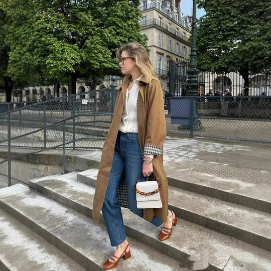 Damen Langer minimalistischer Trenchcoat mit weitem Kragen und gerader Silhouette Nord Taschen