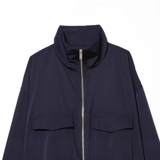 Damen Cropped Bomberjacke mit Stehkragen, durchgehendem Reißverschluss und aufgesetzten Pattentaschen Nord Taschen