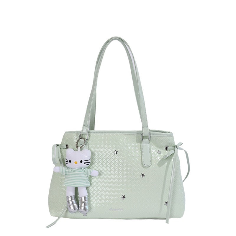 Damen Designer Handtasche mit verspieltem Anhänger und strukturiertem Obermaterial Nord Taschen