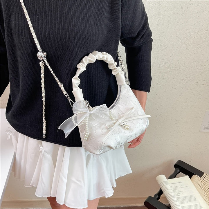 Damen Hobo-Tasche mit modischen Details und verspielten Akzenten Nord Taschen