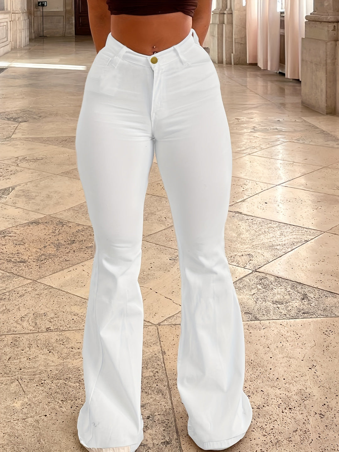 Damen High-Waist Schlaghose aus Stretch-Denim mit figurbetonter Hüftpassform Nord Taschen