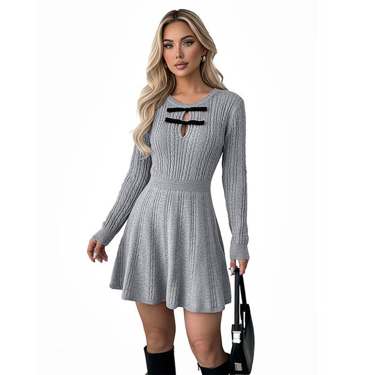 Damen Gestricktes A‑Linien‑Strickkleid mit taillierter Schnittführung und dekorativen Cut-outs Nord Taschen
