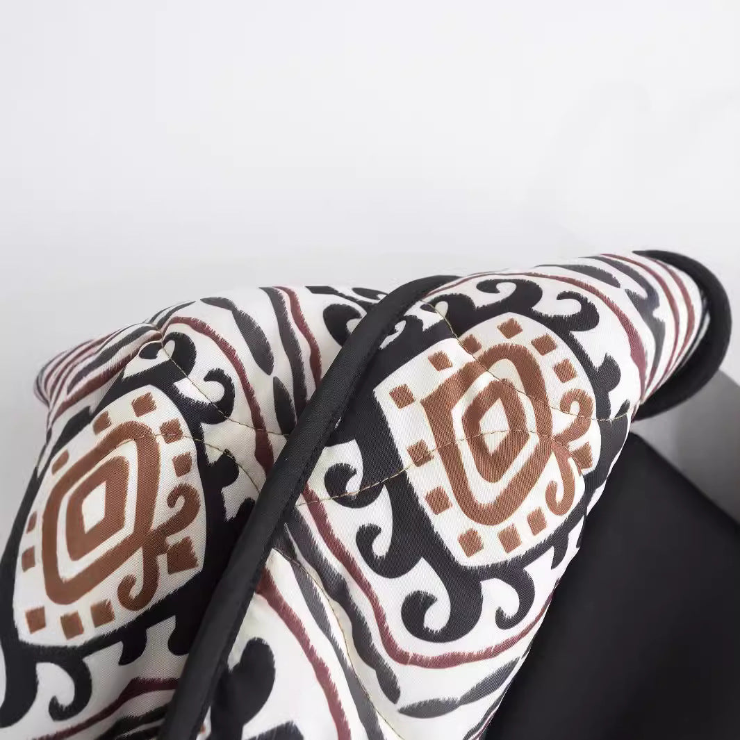 Damen Gesteppte Kimono-Jacke mit Ethno-Print, Kontrastpaspel und aufgesetzten Taschen Nord Taschen