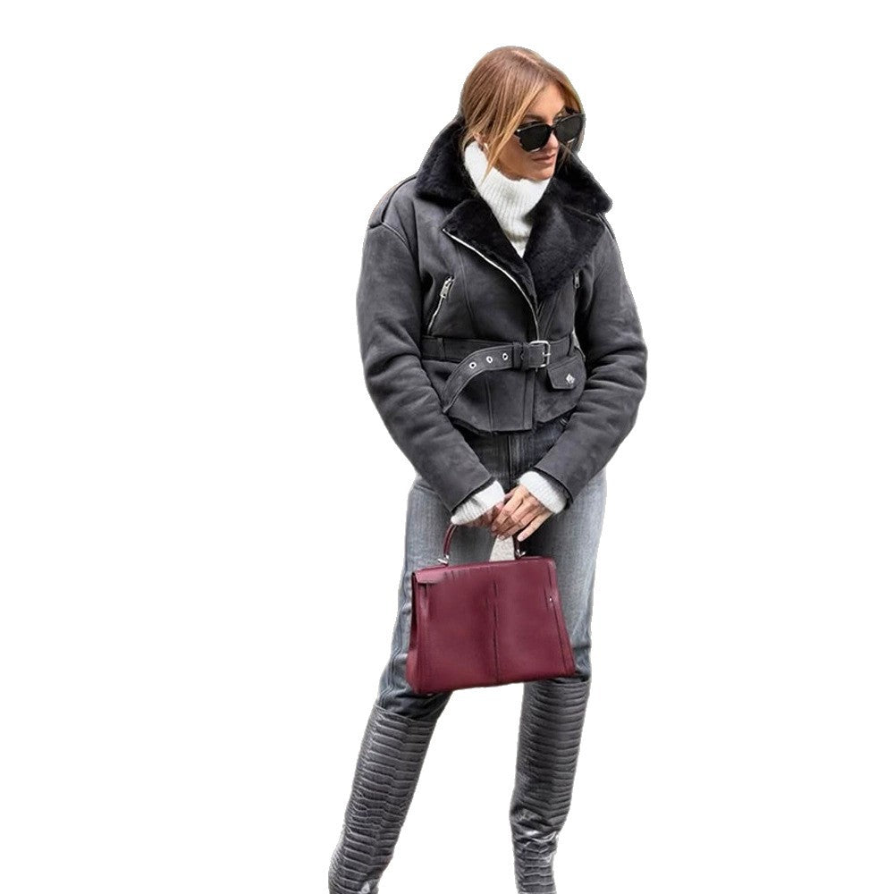 Damen Kurzjacke im Biker‑Style aus Velourslederoptik mit Teddyfutter und Taillengürtel Nord Taschen